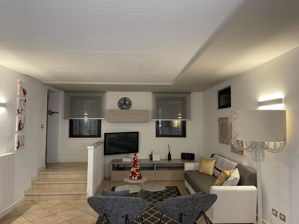 Ome Villa Maddalena מראה חיצוני תמונה