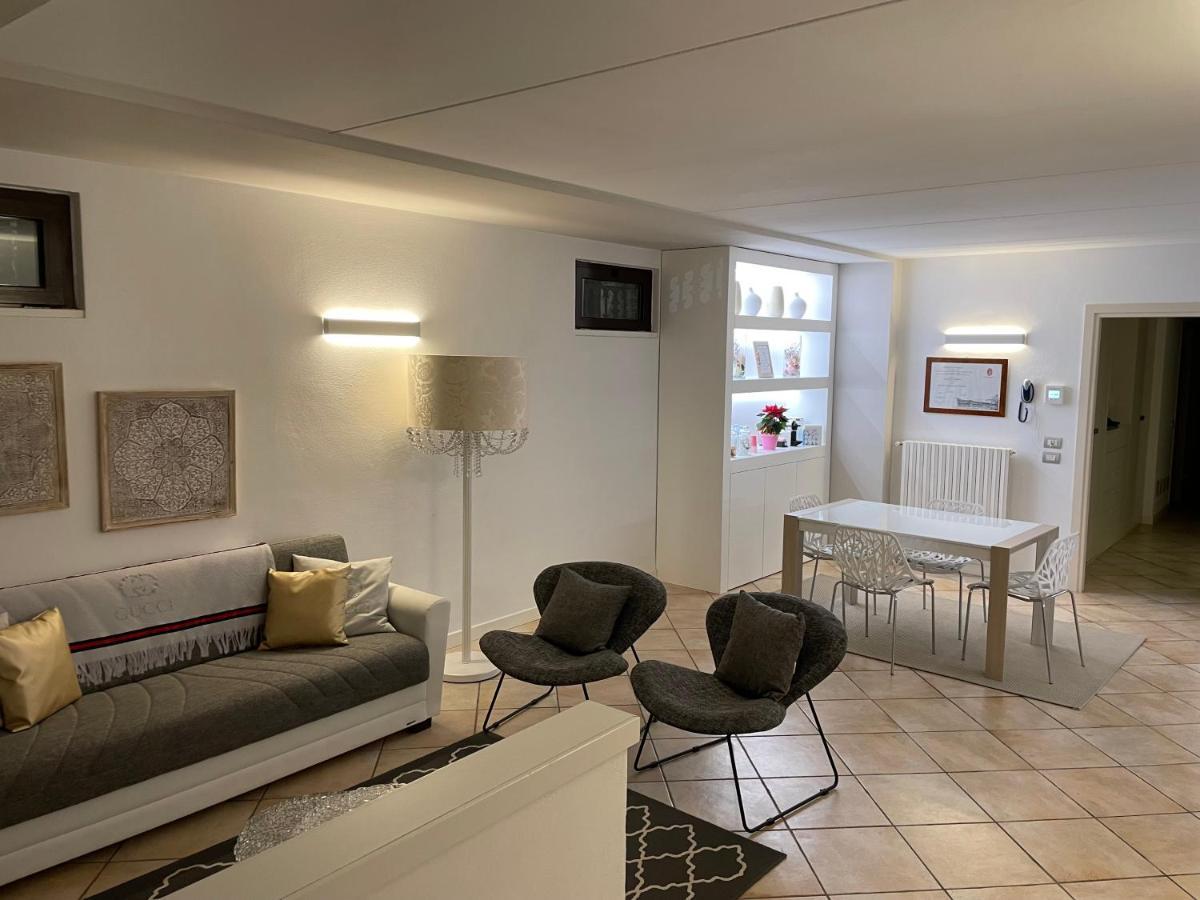 Ome Villa Maddalena מראה חיצוני תמונה